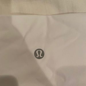 White Lululemon Wunder Under Leggings